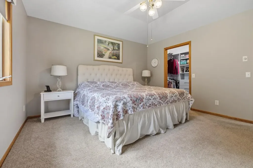 10862 Silver Lake Road Green Oak Township MI 48178
