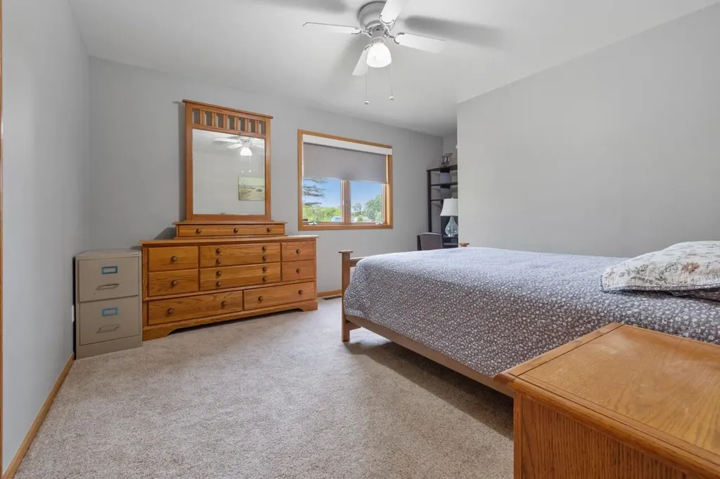 10862 Silver Lake Road Green Oak Township MI 48178