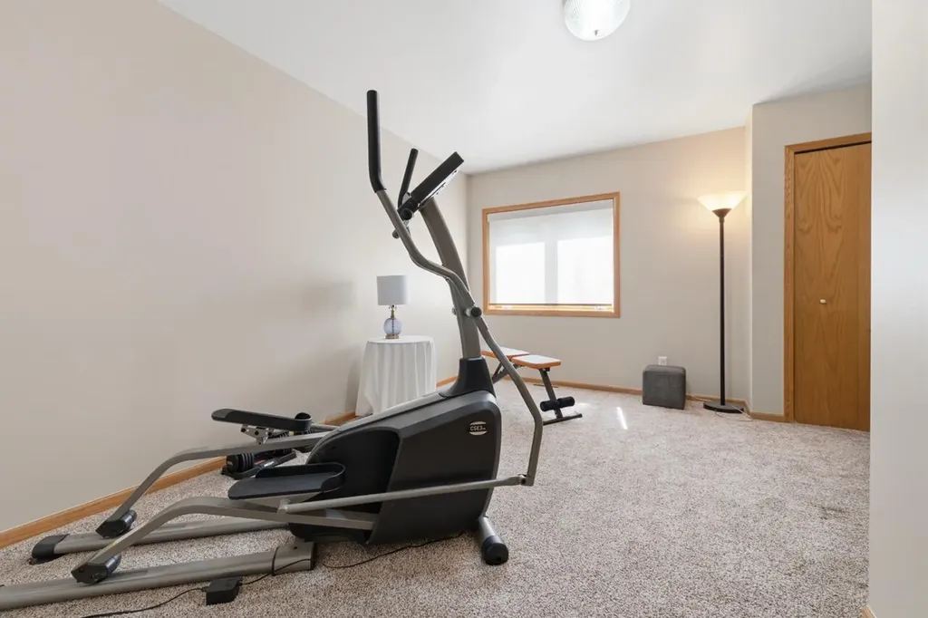 10862 Silver Lake Road Green Oak Township MI 48178