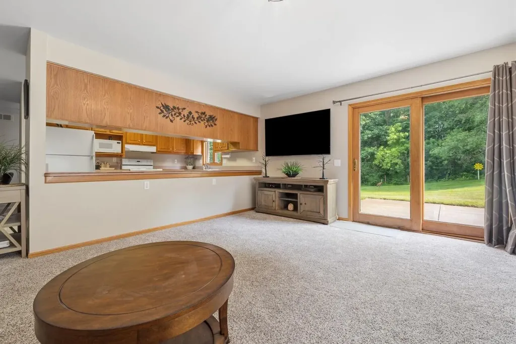 10862 Silver Lake Road Green Oak Township MI 48178