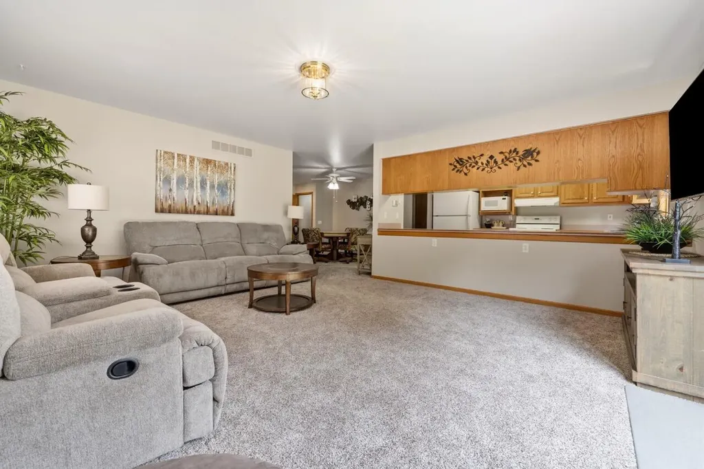 10862 Silver Lake Road Green Oak Township MI 48178