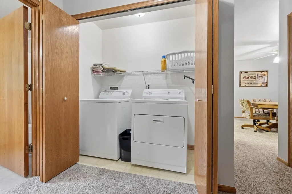 10862 Silver Lake Road Green Oak Township MI 48178