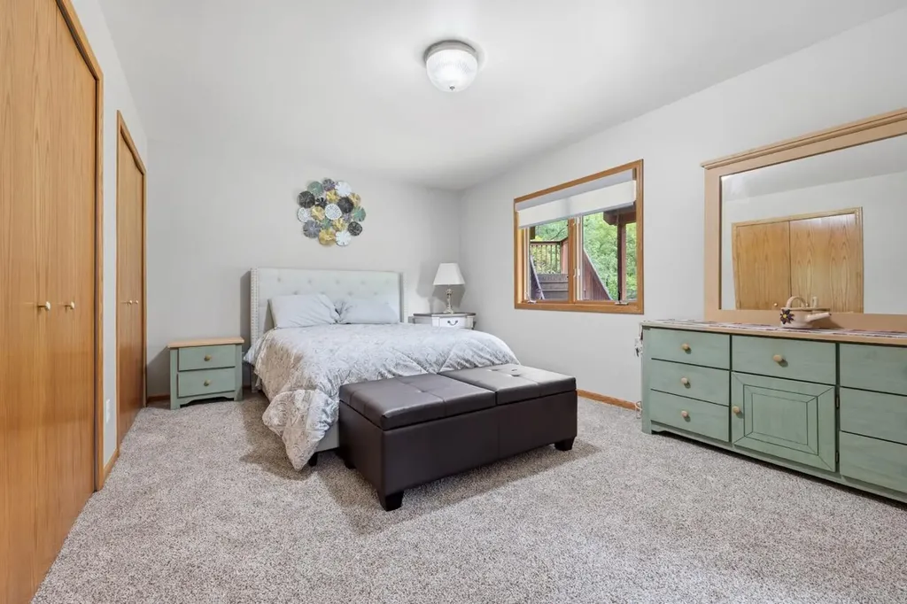 10862 Silver Lake Road Green Oak Township MI 48178