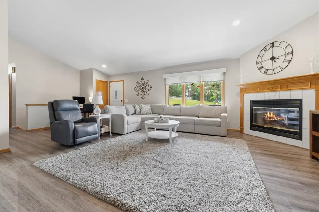 10862 Silver Lake Road Green Oak Township MI 48178