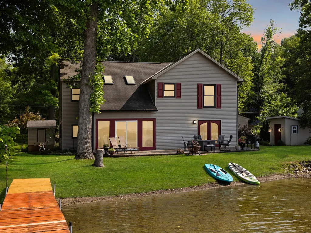 4461 Cordley Lake Road Hamburg Township MI 48169