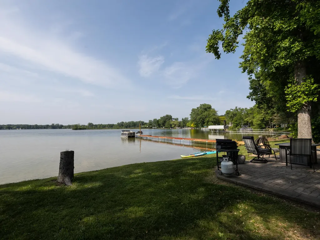 4461 Cordley Lake Road Hamburg Township MI 48169
