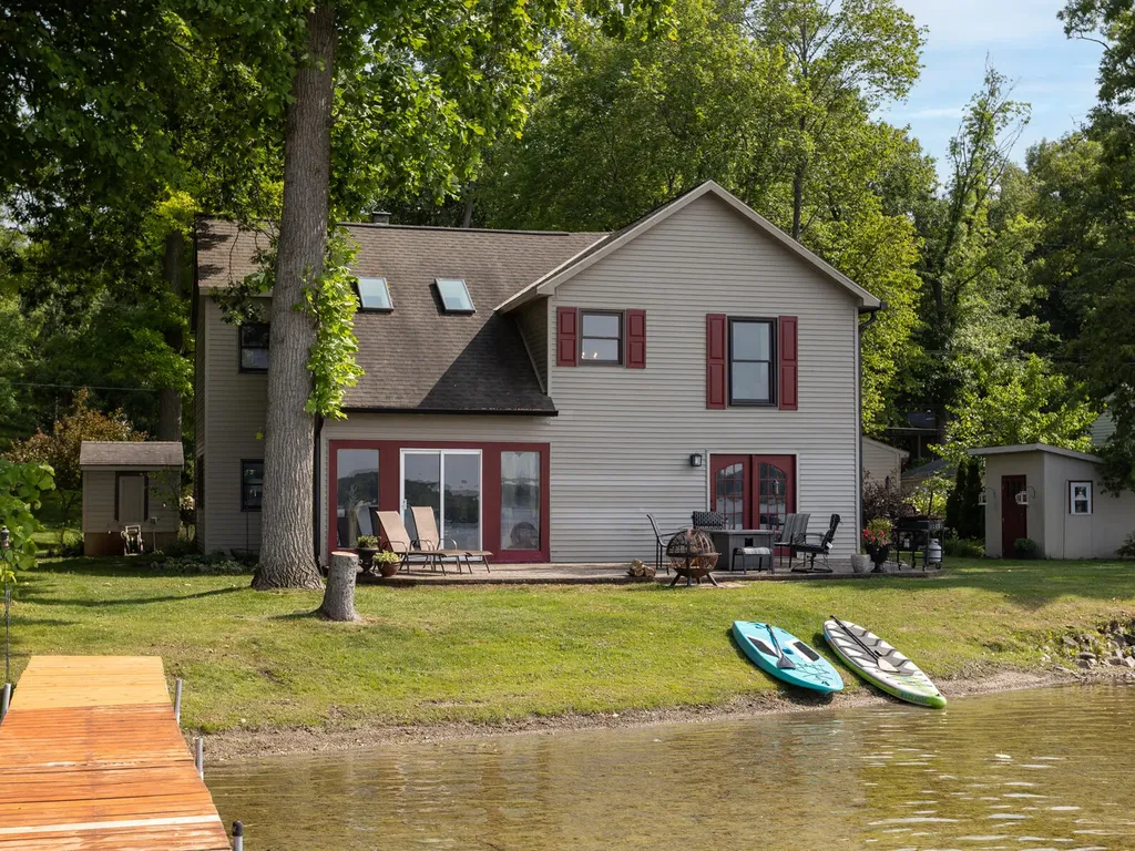 4461 Cordley Lake Road Hamburg Township MI 48169