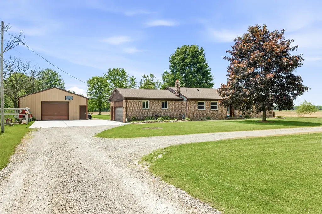 8149 Rattle Run Road Columbus Township MI 48063