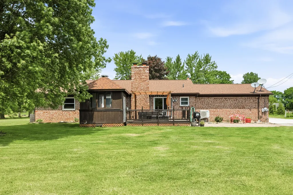 8149 Rattle Run Road Columbus Township MI 48063