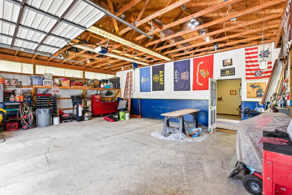 8149 Rattle Run Road Columbus Township MI 48063