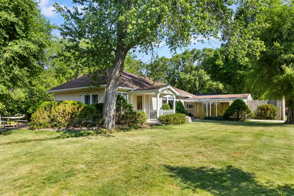 18568 Williamsville Road Unadilla Township MI 48137