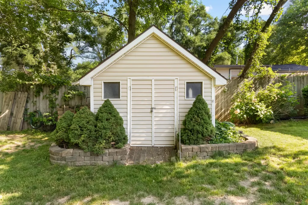 18568 Williamsville Road Unadilla Township MI 48137