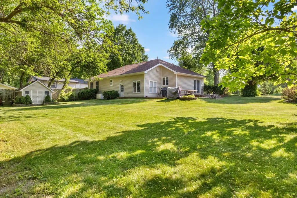 18568 Williamsville Road Unadilla Township MI 48137