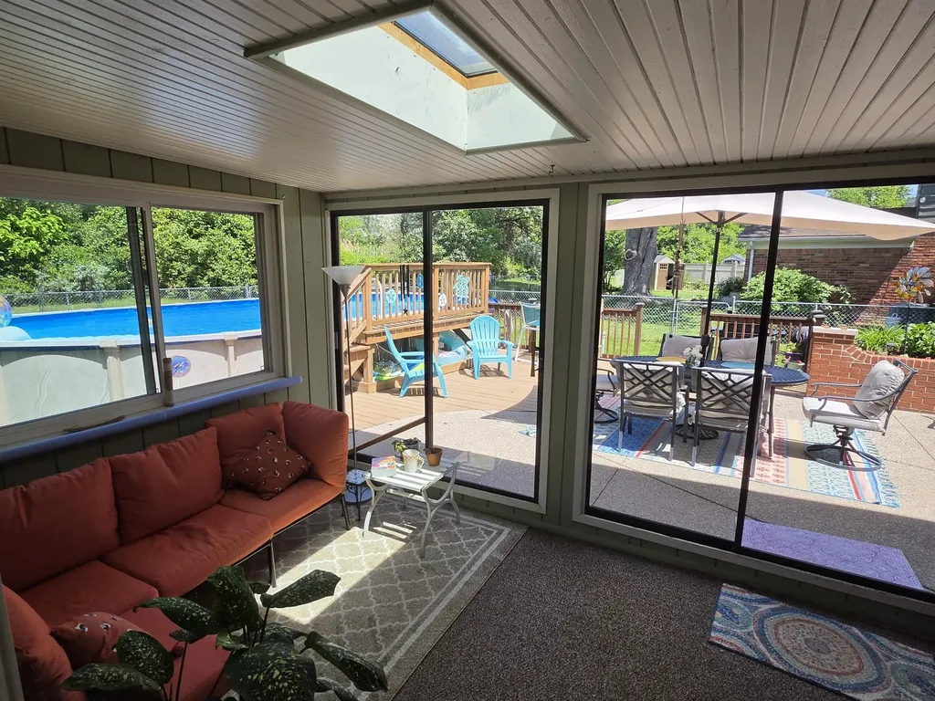 24933 Saint Christopher Street Harrison Charter Township MI 48045