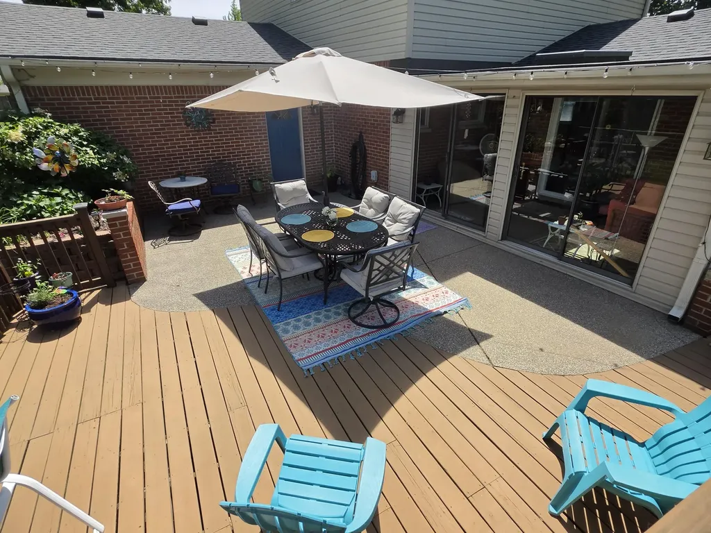 24933 Saint Christopher Street Harrison Charter Township MI 48045
