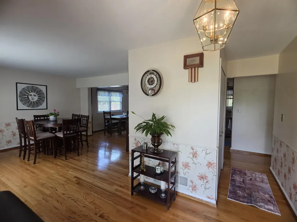 24933 Saint Christopher Street Harrison Charter Township MI 48045