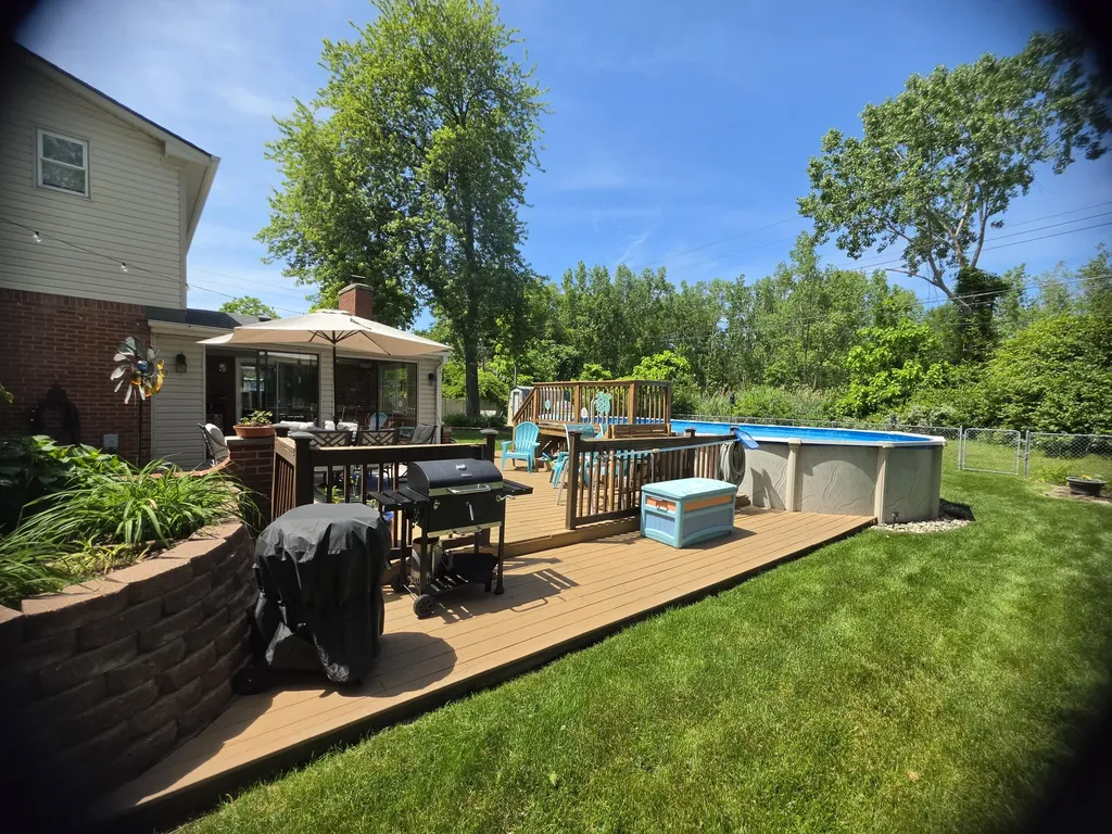24933 Saint Christopher Street Harrison Charter Township MI 48045