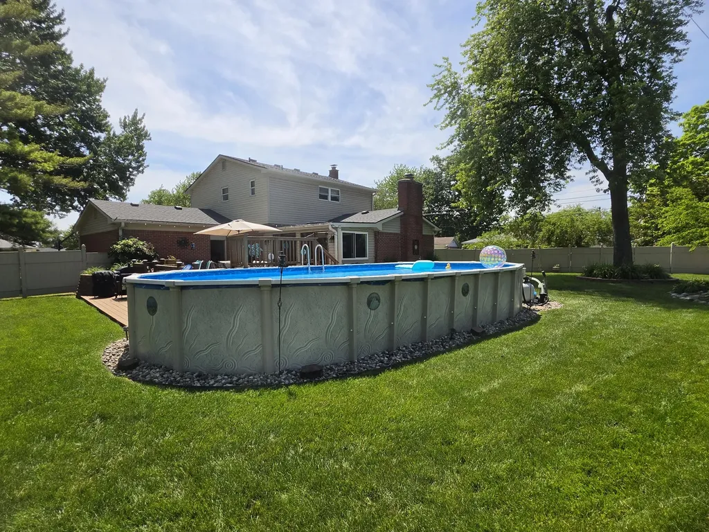 24933 Saint Christopher Street Harrison Charter Township MI 48045