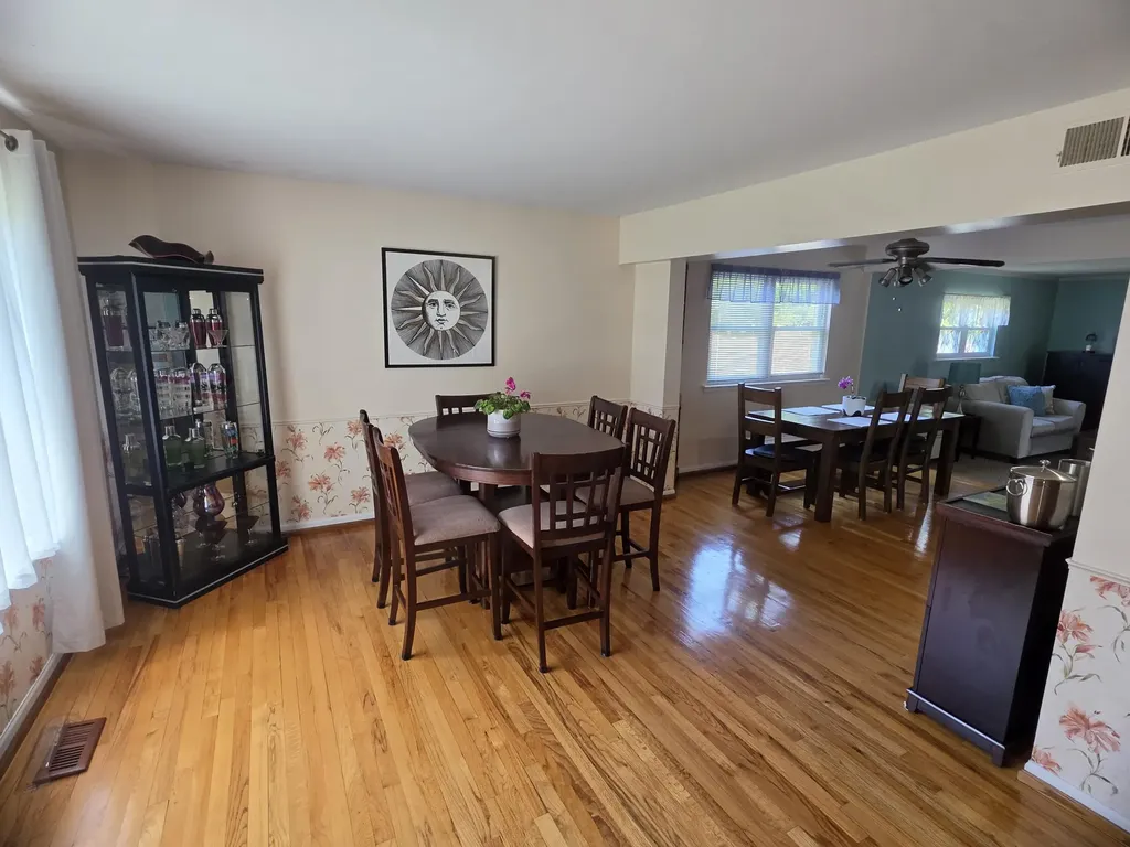 24933 Saint Christopher Street Harrison Charter Township MI 48045