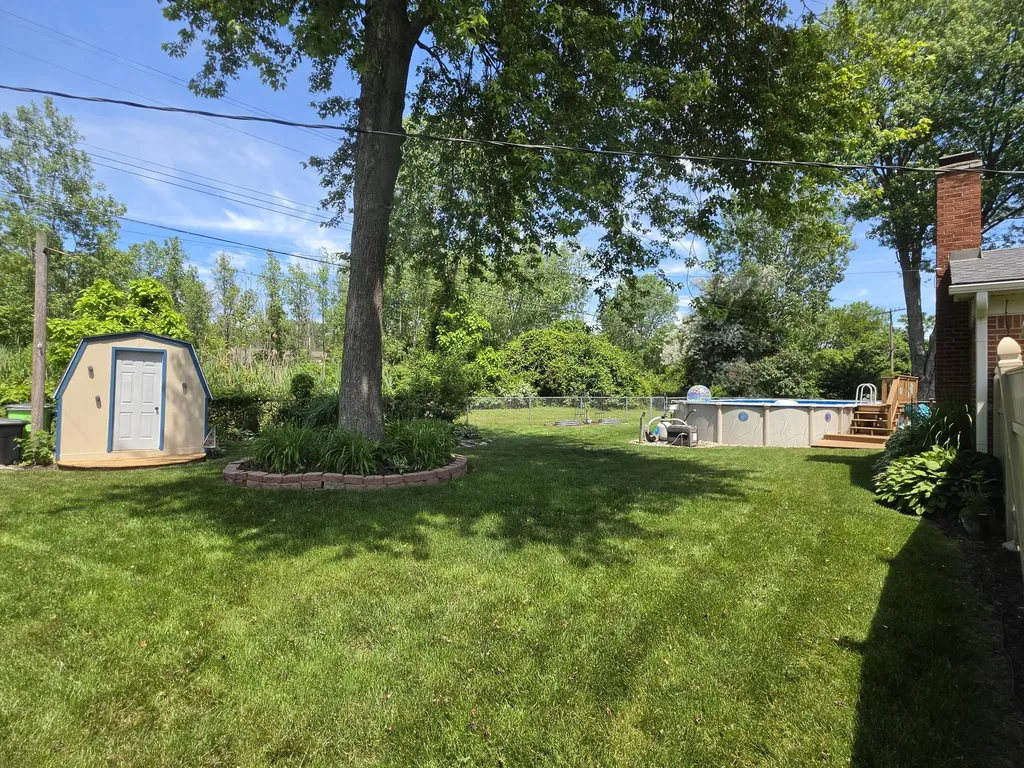 24933 Saint Christopher Street Harrison Charter Township MI 48045