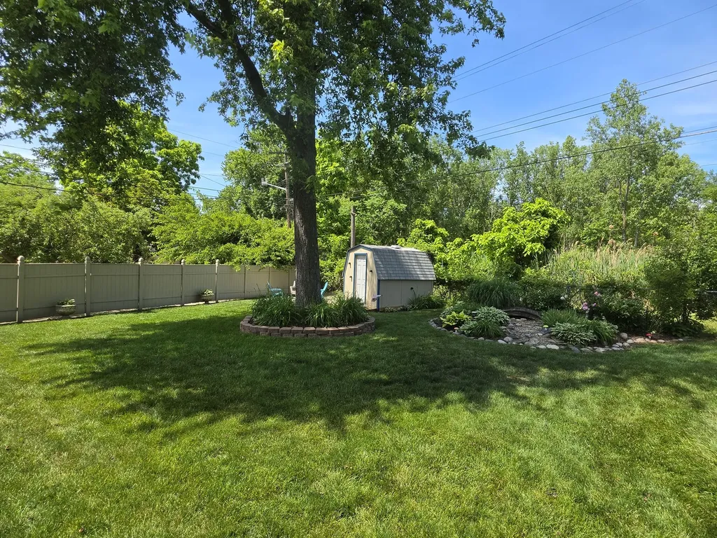 24933 Saint Christopher Street Harrison Charter Township MI 48045