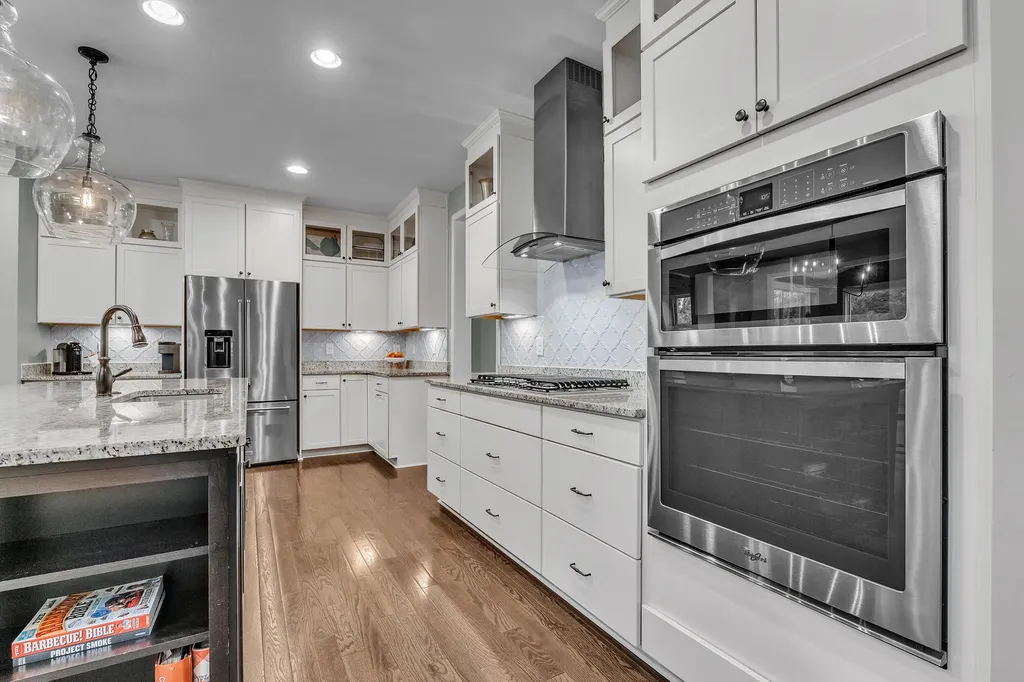 8377 Lindsey Lane Canton Charter Township MI 48187