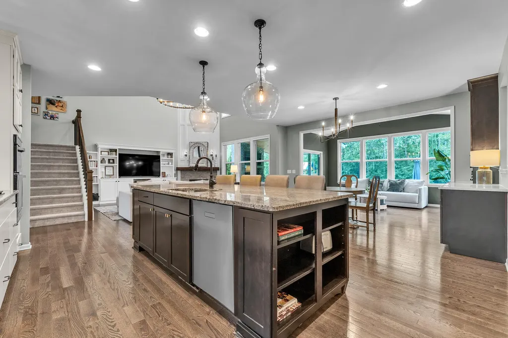 8377 Lindsey Lane Canton Charter Township MI 48187