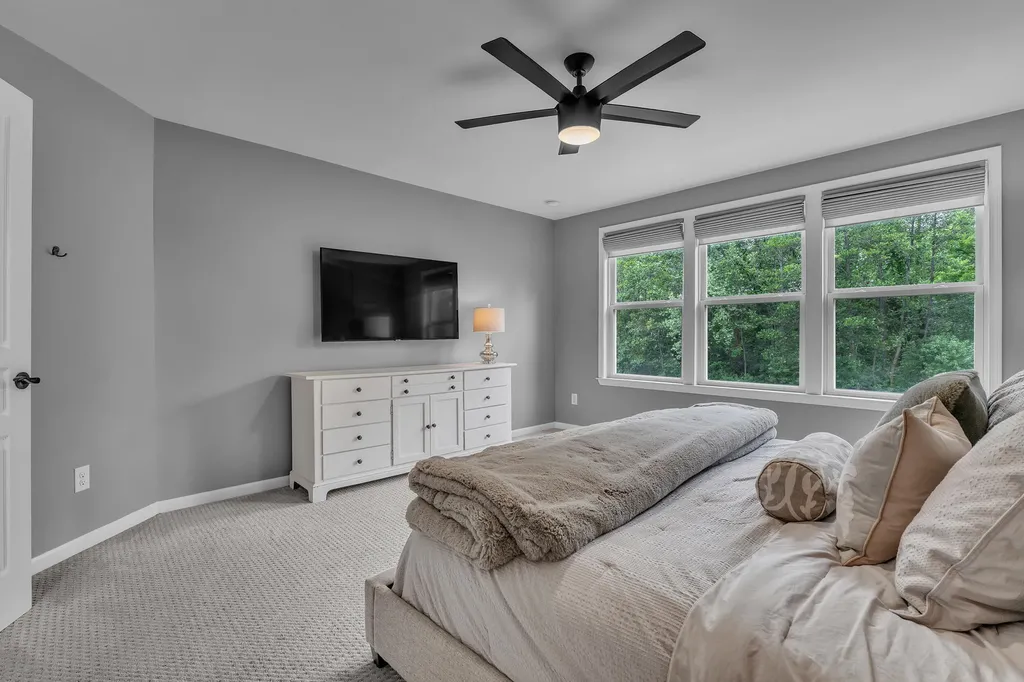 8377 Lindsey Lane Canton Charter Township MI 48187