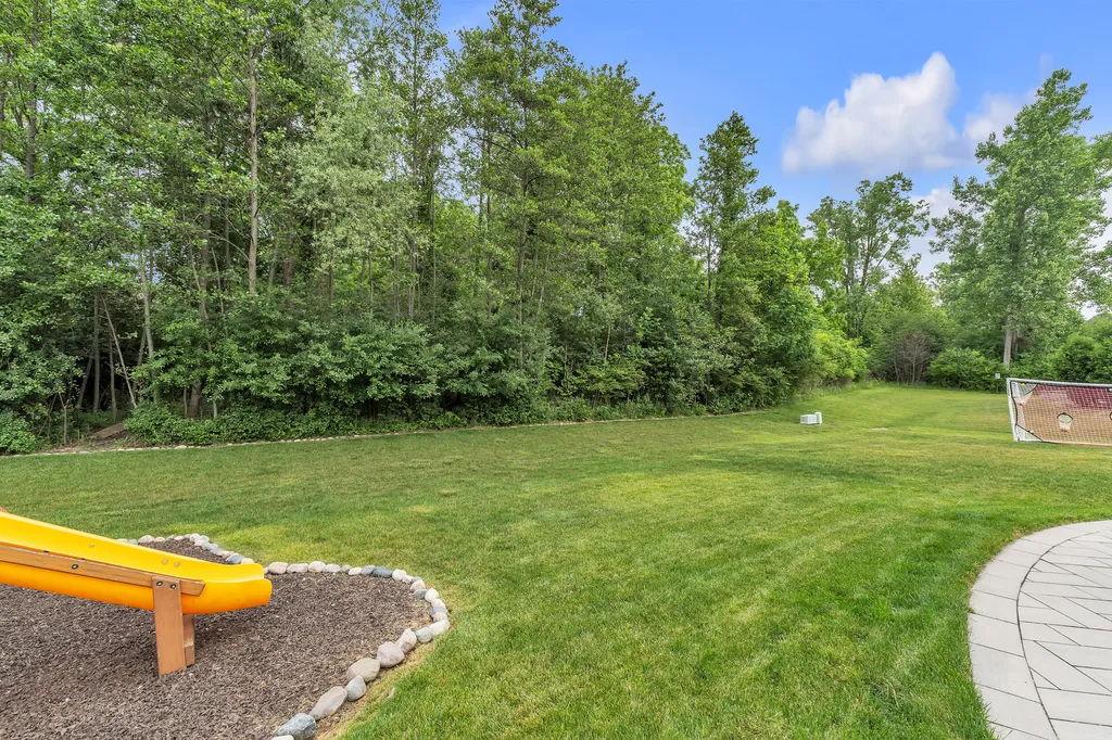 8377 Lindsey Lane Canton Charter Township MI 48187