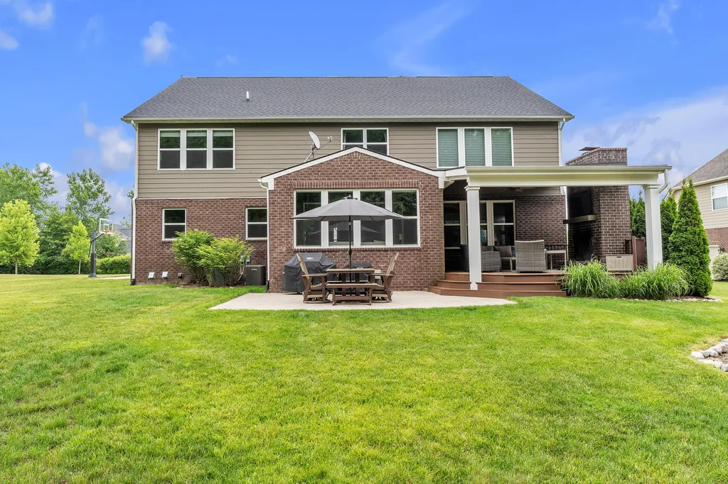 8377 Lindsey Lane Canton Charter Township MI 48187