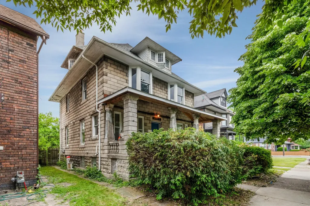 418 King Street Detroit City MI 48202
