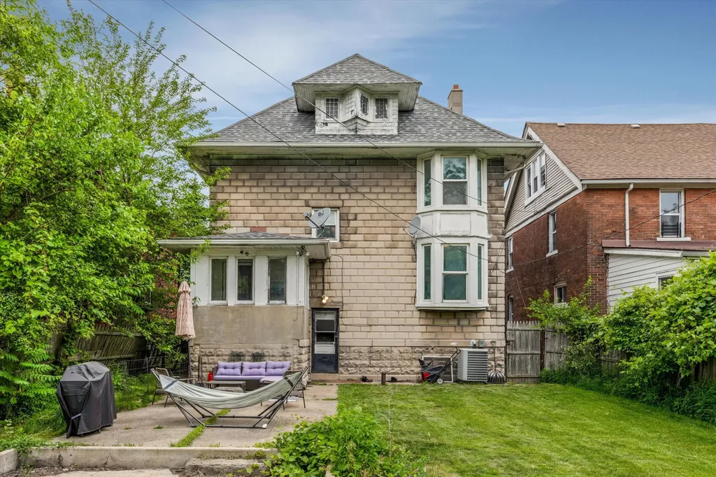 418 King Street Detroit City MI 48202