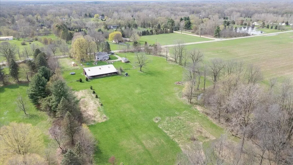 975 Elliott Road Iosco Township MI 48836