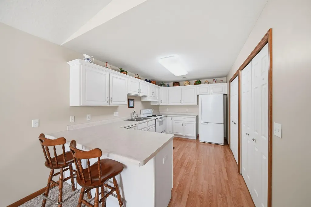 2503 Lakewood Drive Madison Charter Township MI 49221