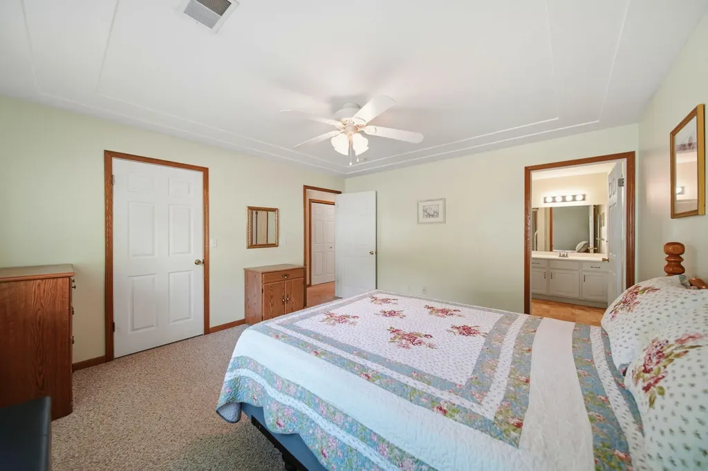2503 Lakewood Drive Madison Charter Township MI 49221