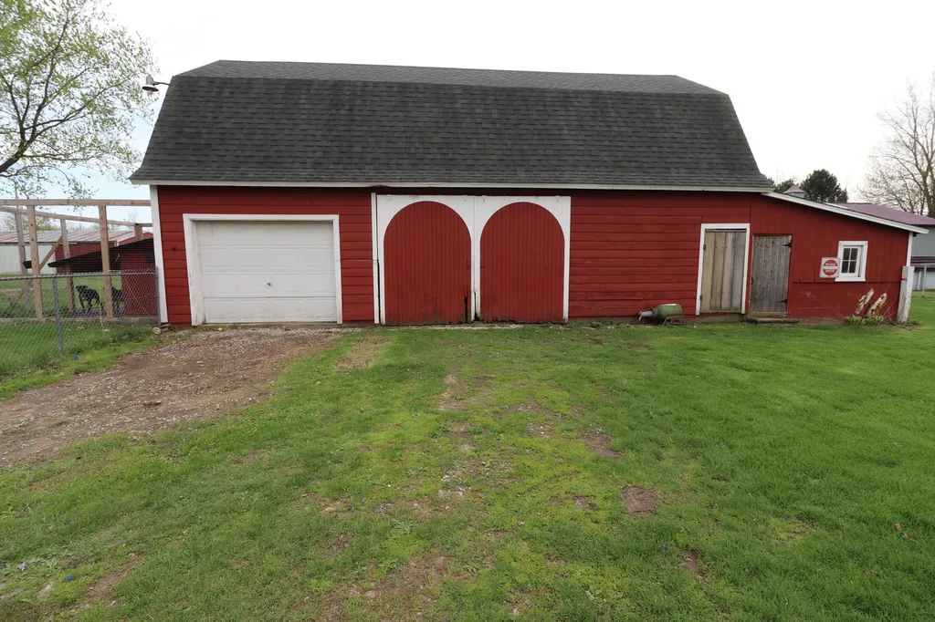 2595 Yargerville Road Unknown City MI 48145