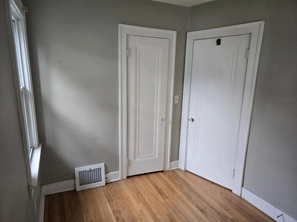 928 Maplegrove Avenue Royal Oak City MI 48067