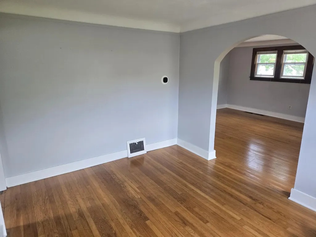 928 Maplegrove Avenue Royal Oak City MI 48067