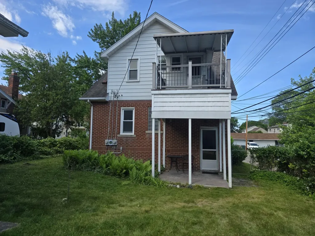 928 Maplegrove Avenue Royal Oak City MI 48067