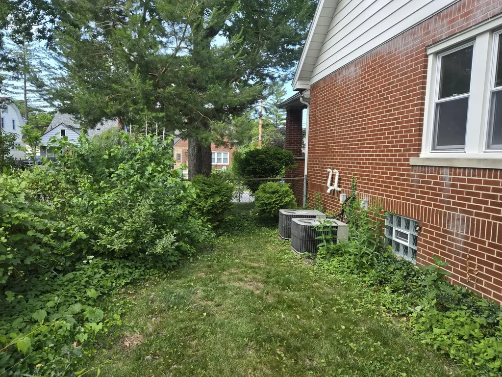 928 Maplegrove Avenue Royal Oak City MI 48067