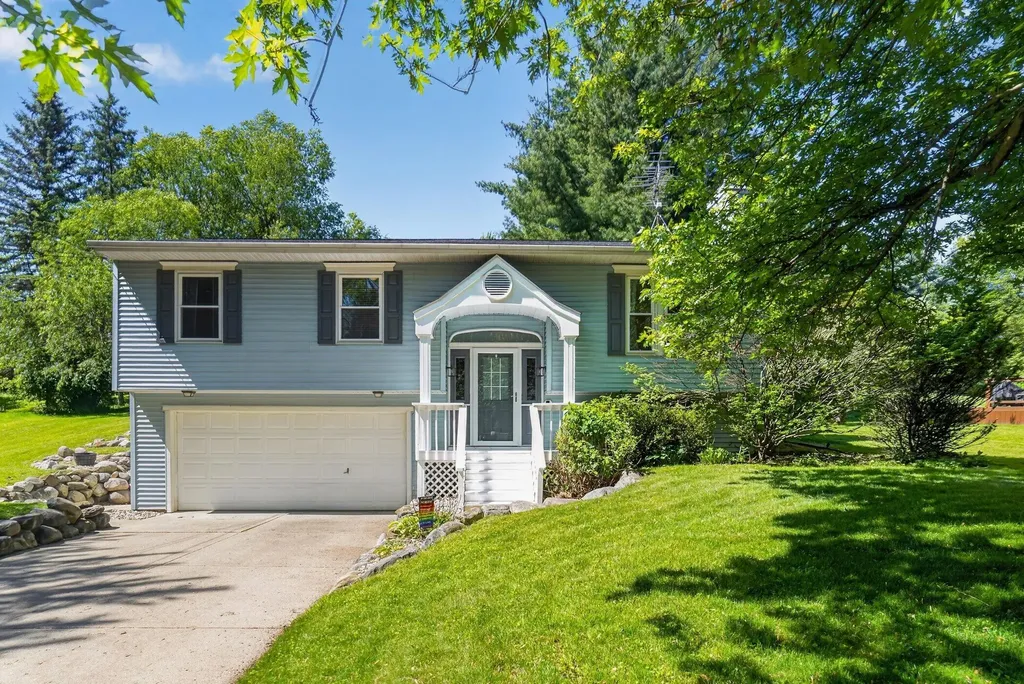 1417 Larkwood Drive Dewitt City MI 48820