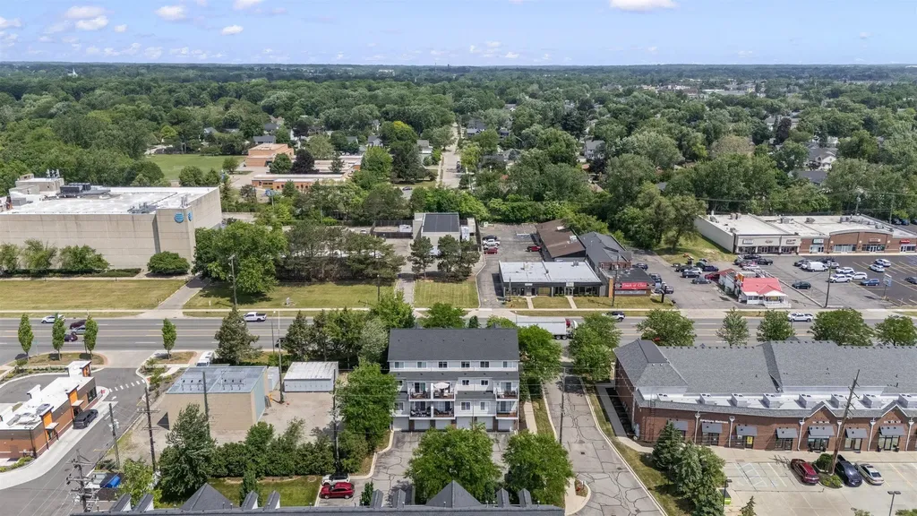 1097 Ann Arbor Road W Plymouth City MI 48170