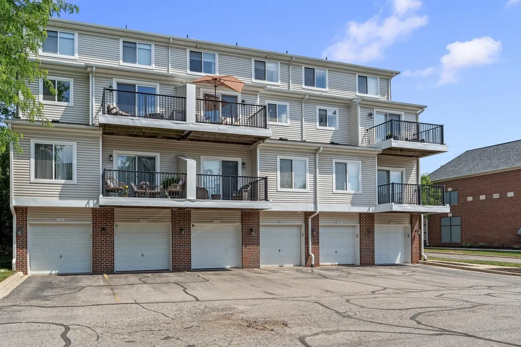 1097 Ann Arbor Road W Plymouth City MI 48170