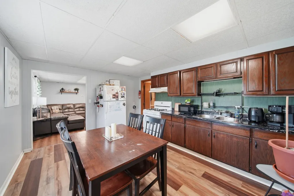 5550 E Carleton Road Palmyra Township MI 49268