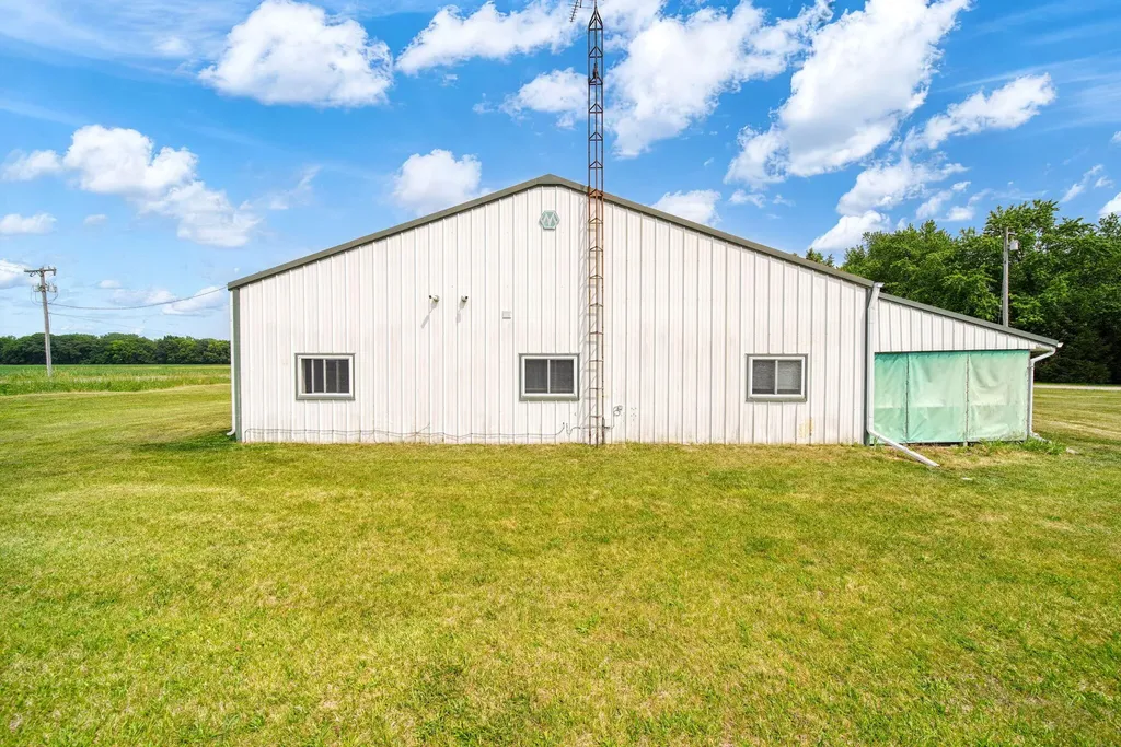 5550 E Carleton Road Palmyra Township MI 49268