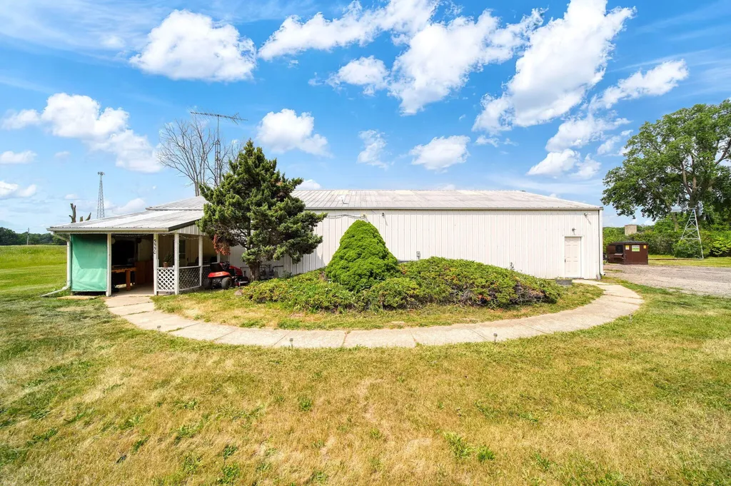 5550 E Carleton Road Palmyra Township MI 49268