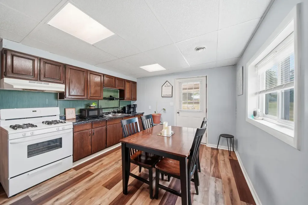 5550 E Carleton Road Palmyra Township MI 49268