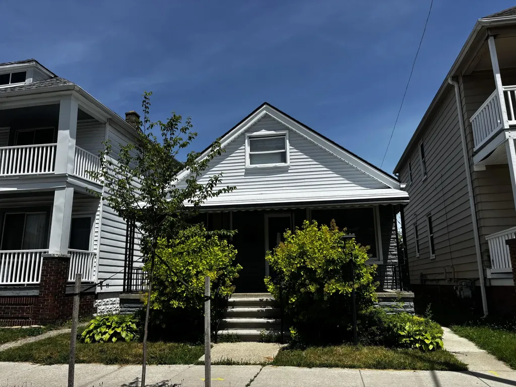 11690 Gallagher Street Hamtramck City MI 48212