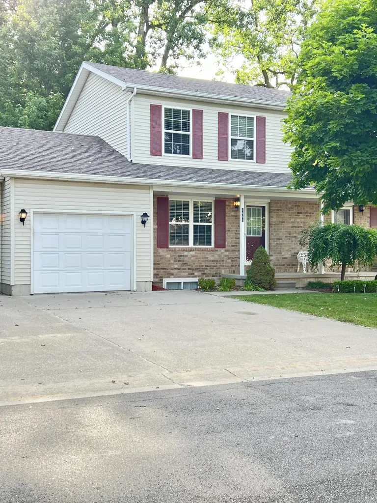 1448 Whispering Woods Lane Marysville City MI 48040