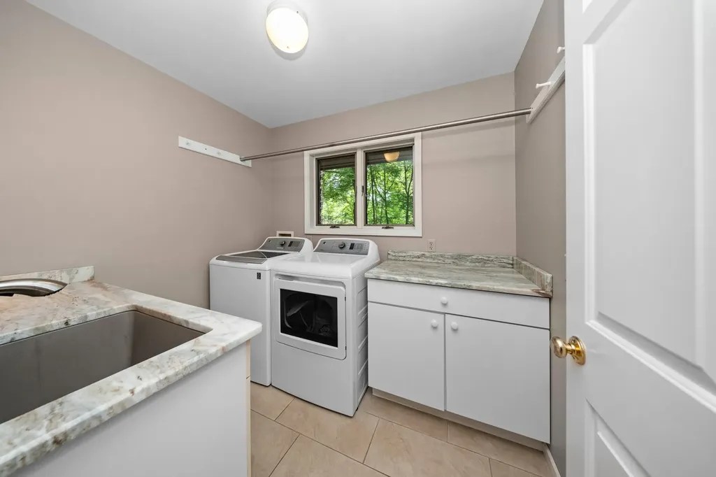 1935 Pierce Road Chelsea City MI 48118